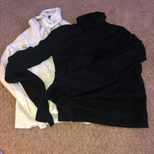 TWO BRANDY MELVILLE TURTLENECKS